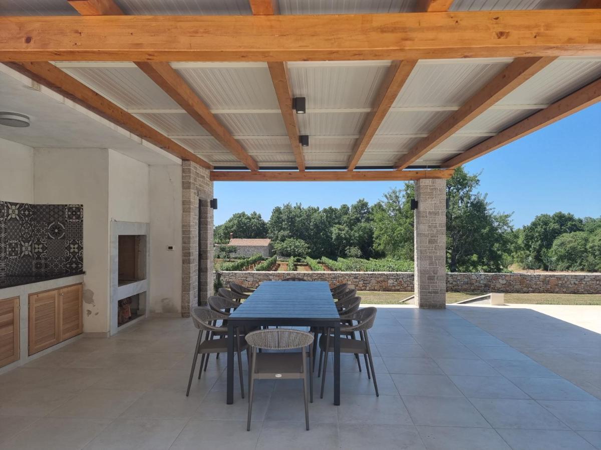 Luxury Villa Serena 2022 - With Heated Pool Cukrici Bagian luar foto
