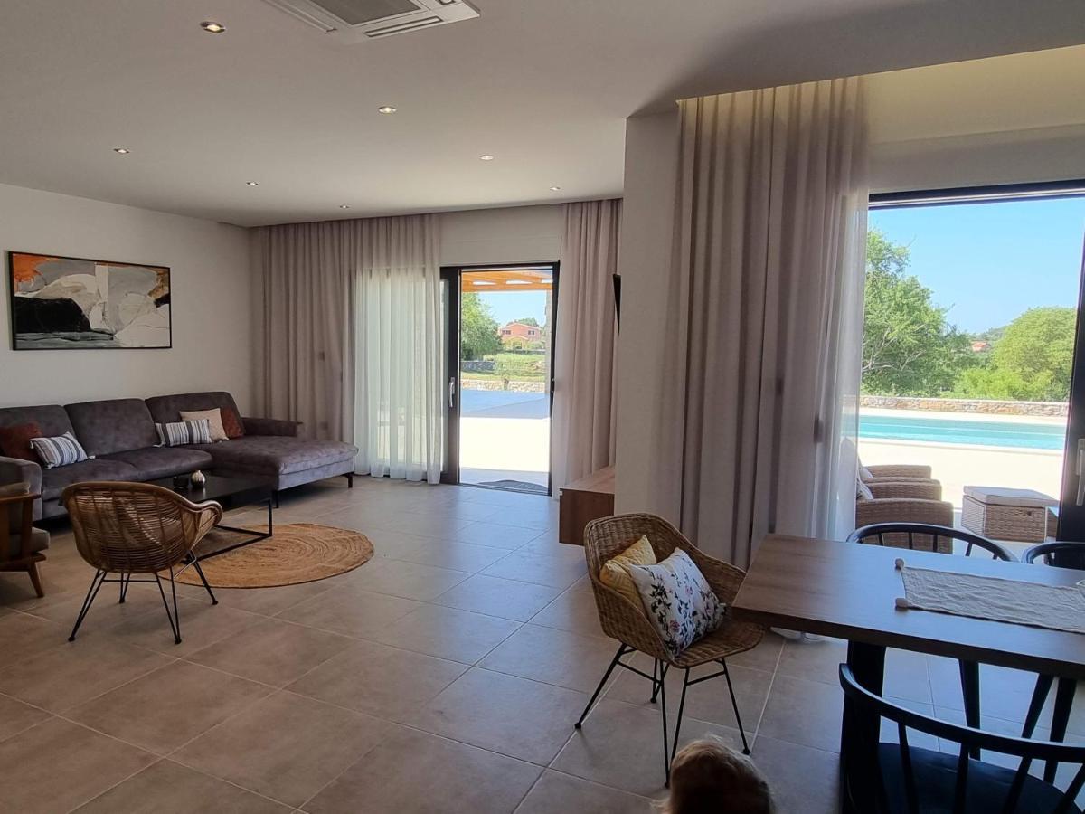 Luxury Villa Serena 2022 - With Heated Pool Cukrici Bagian luar foto