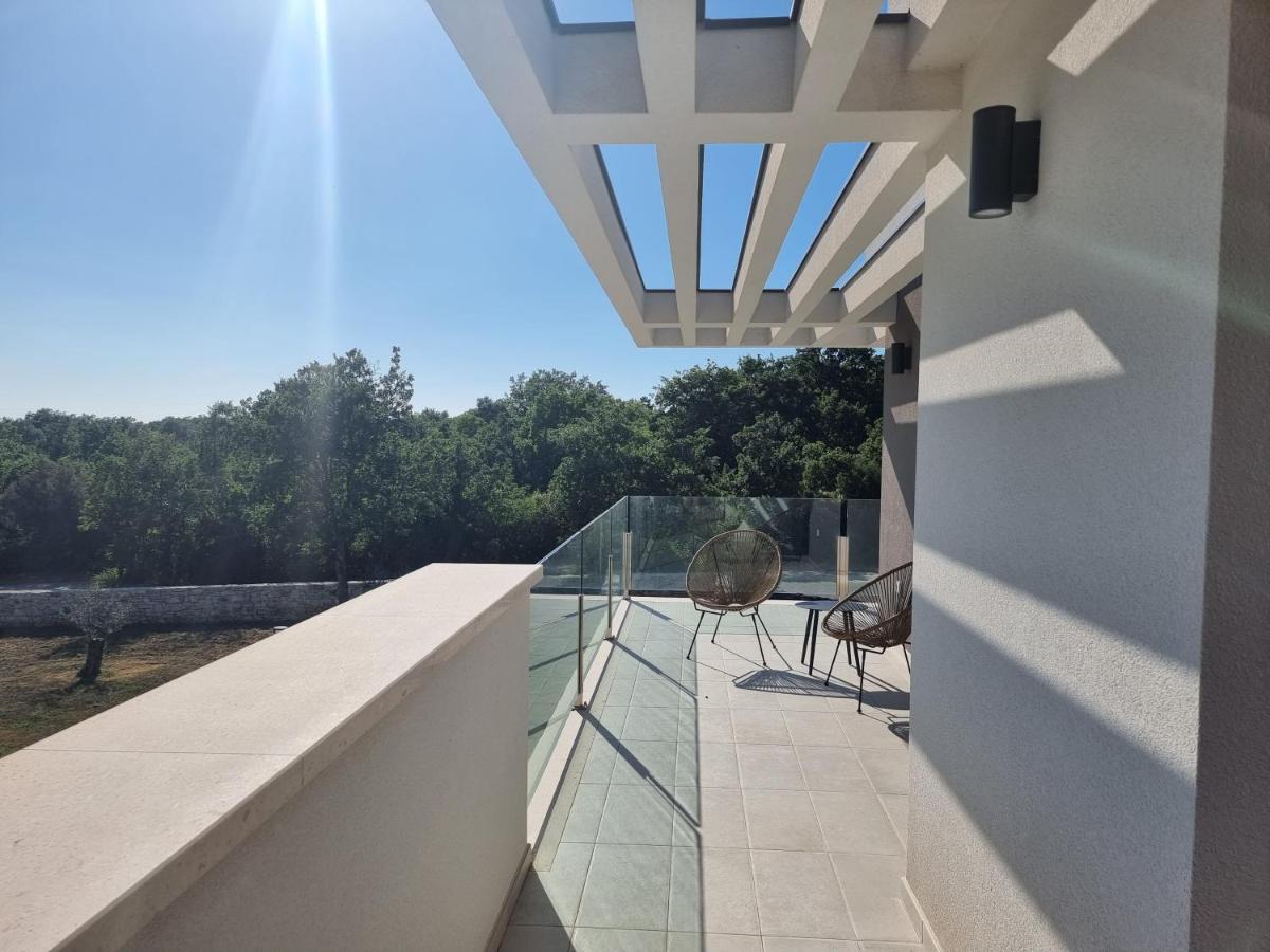 Luxury Villa Serena 2022 - With Heated Pool Cukrici Bagian luar foto