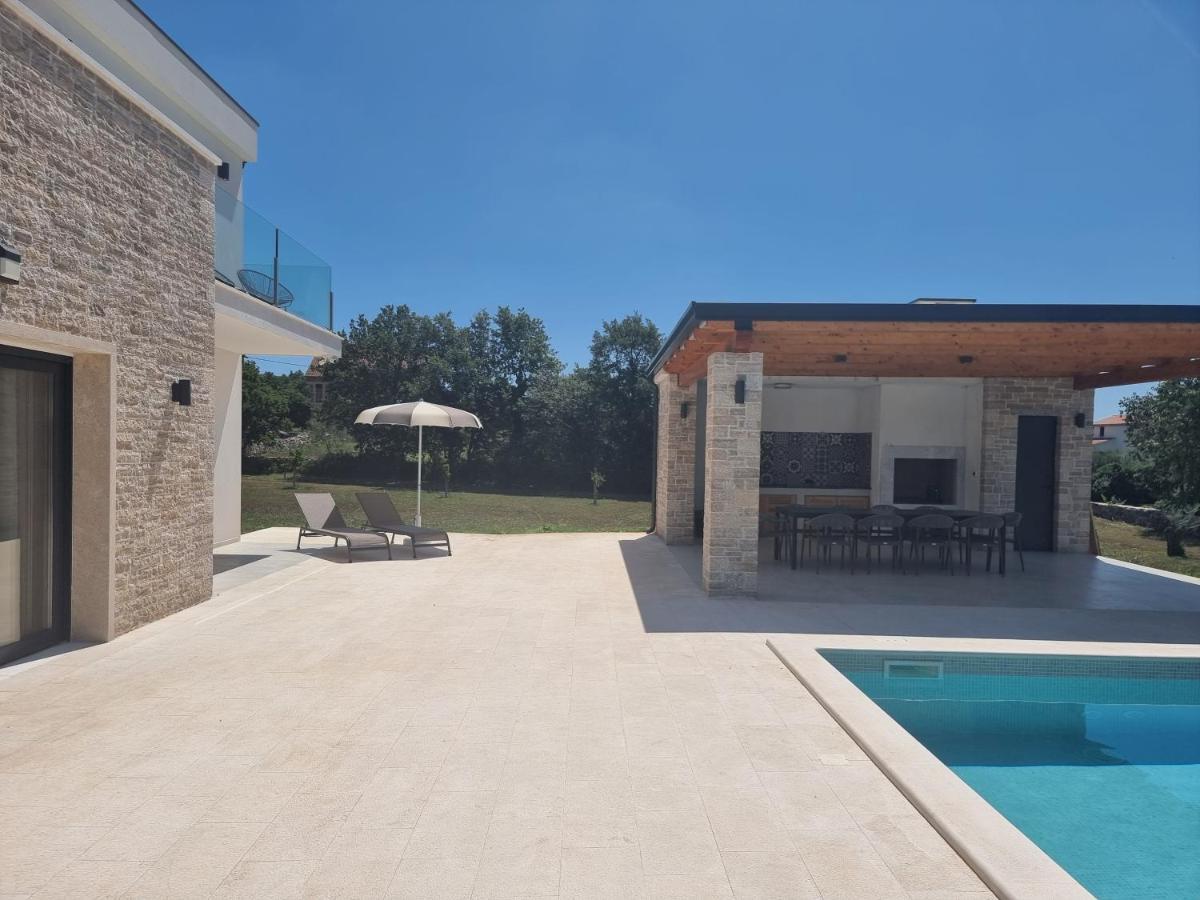 Luxury Villa Serena 2022 - With Heated Pool Cukrici Bagian luar foto