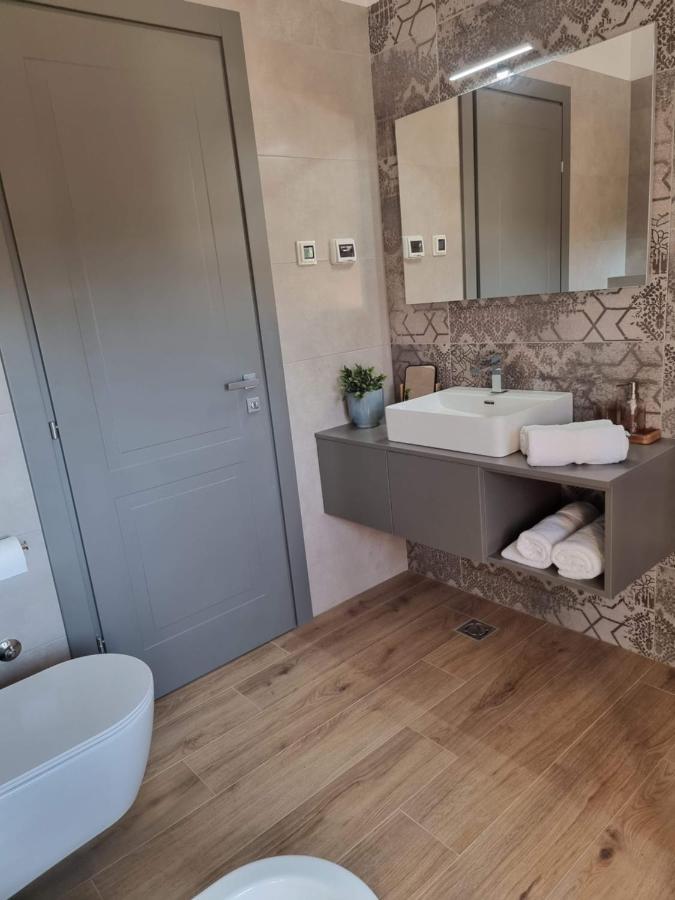 Luxury Villa Serena 2022 - With Heated Pool Cukrici Bagian luar foto