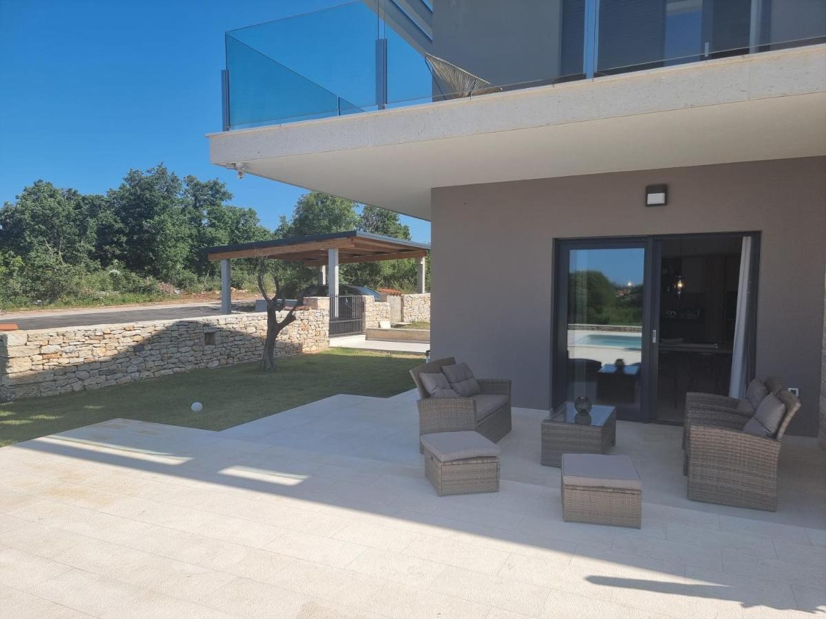 Luxury Villa Serena 2022 - With Heated Pool Cukrici Bagian luar foto